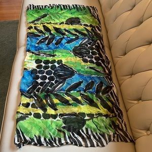 Scarf black, white, blue and green